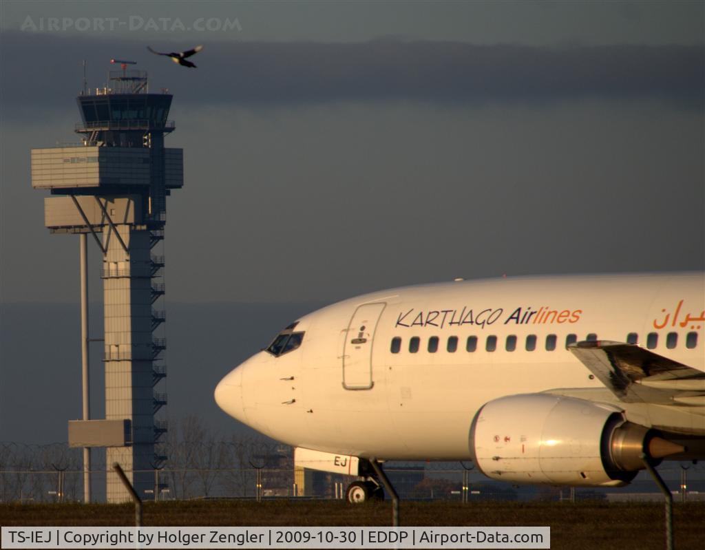 TS-IEJ, 1990 Boeing 737-322 C/N 24655, Arrival in early sunlight from Tunesia