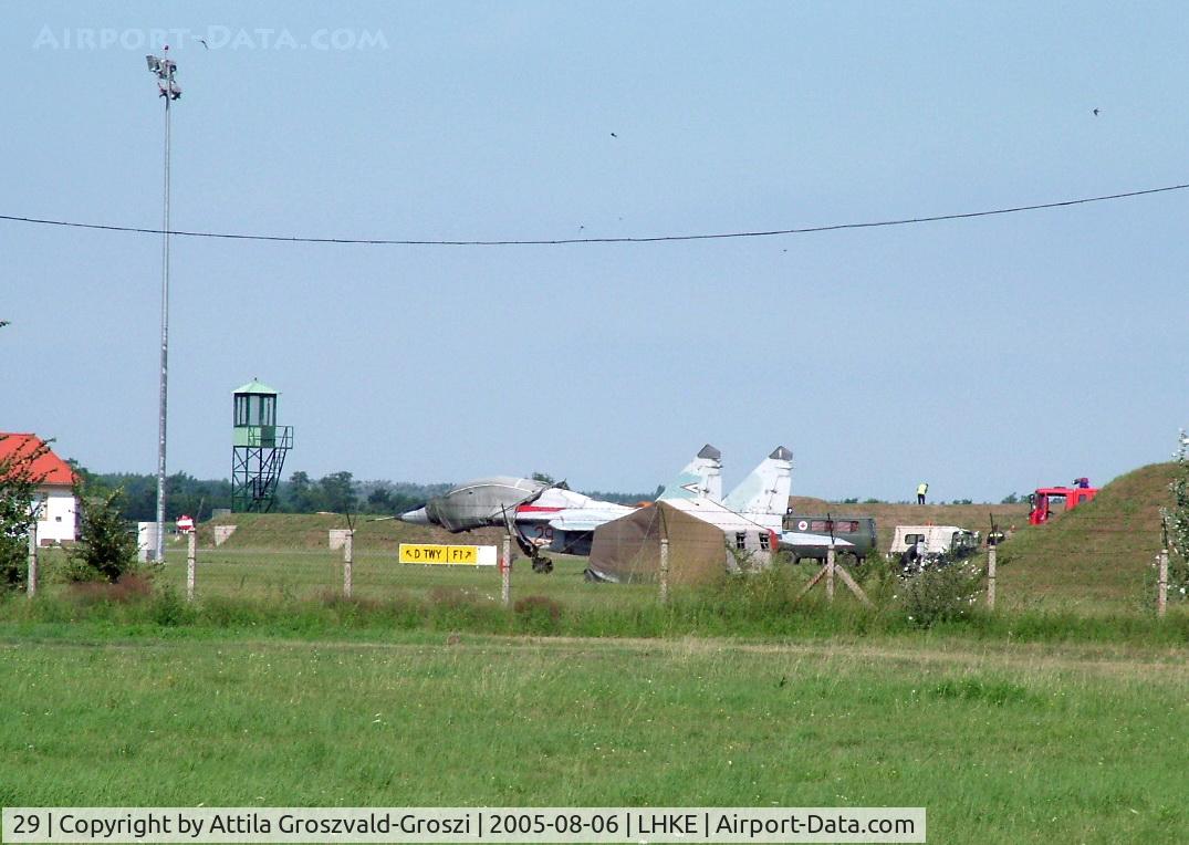 29, Mikoyan-Gurevich MiG-29UB-12 C/N N50903027380, Kecskemét, Hungarian Air-Forces Base - Airshow '2005