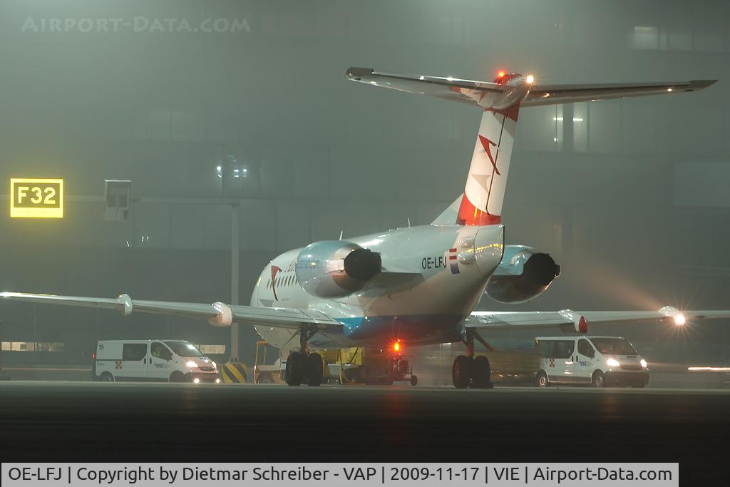 OE-LFJ, 1995 Fokker 70 (F-28-0070) C/N 11532, Austrian Arrows Fokker 70