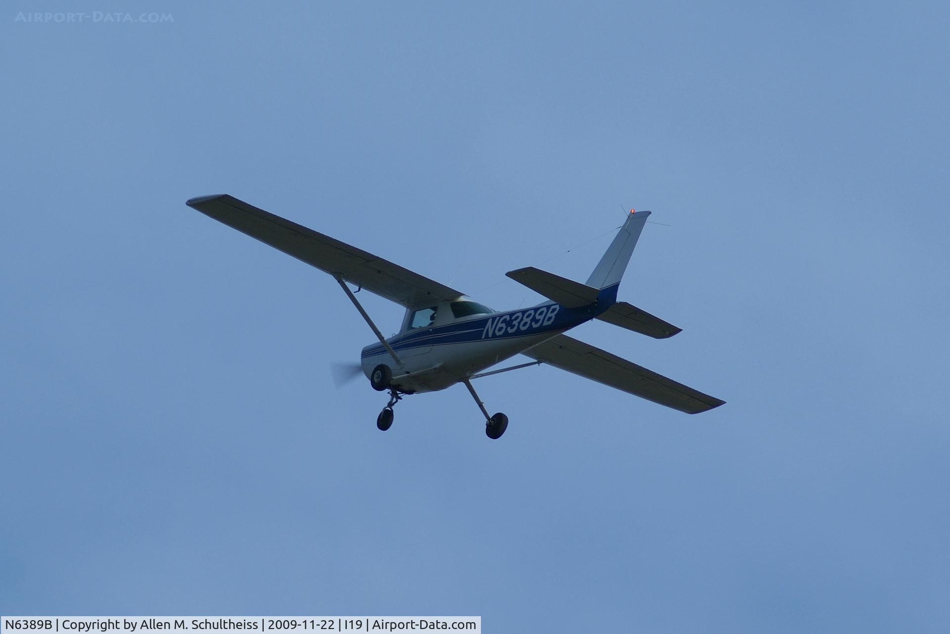 N6389B, Cessna 152 C/N 15283928, Cessna 152
