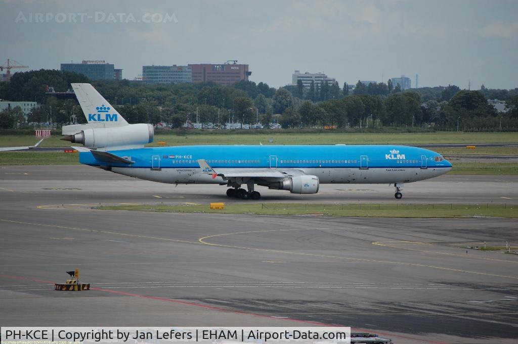 PH-KCE, 1994 McDonnell Douglas MD-11 C/N 48559, KLM MD-11