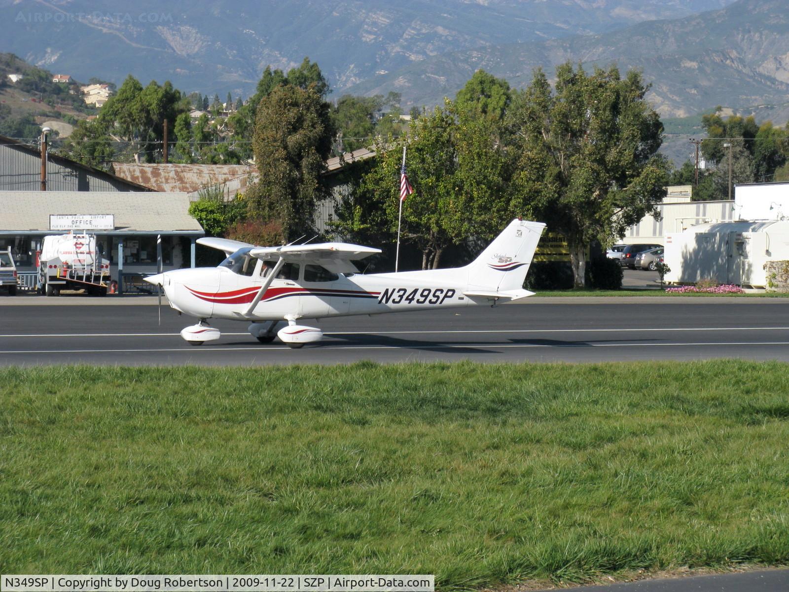 N349SP, 1999 Cessna 172S C/N 172S8276, 1999 Cessna 172S SKYHAWK SP, Lycoming IO-360-B1E 180 Hp, landing roll Rwy 22