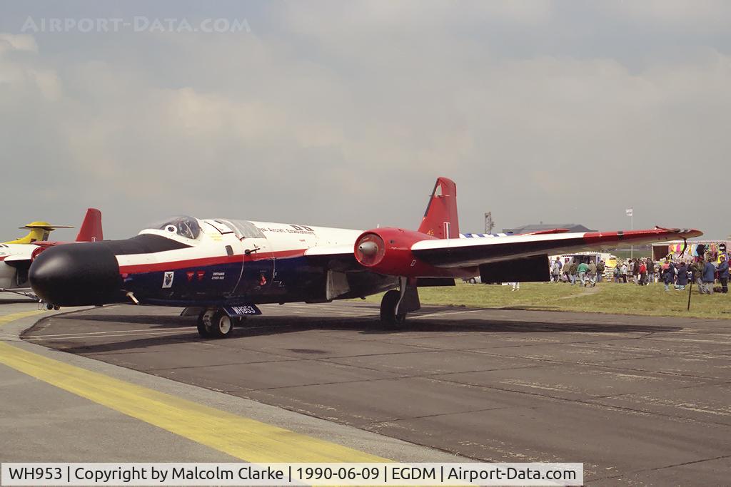 WH953, English Electric Canberra B.6 C/N SH1678, English Electric Canberra B6 at the 1990 BoB Airshow at Boscombe Down.