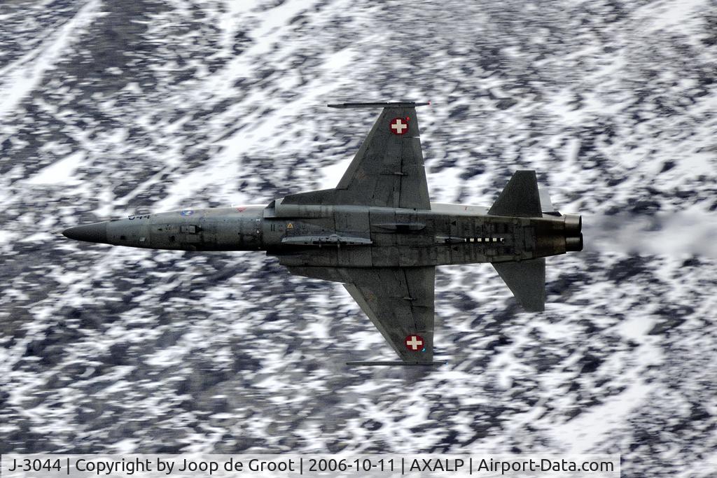 J-3044, Northrop F-5E Tiger II C/N L.1044, axalp demo