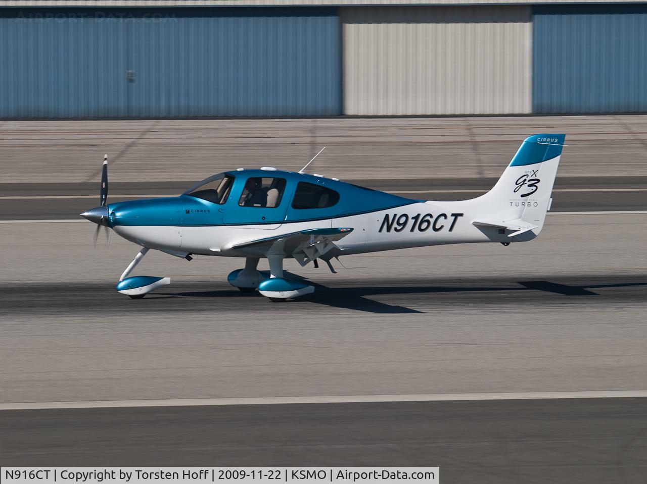 N916CT, 2008 Cirrus SR22 G3 GTS Turbo C/N 2916, N916CT arriving on RWY 21