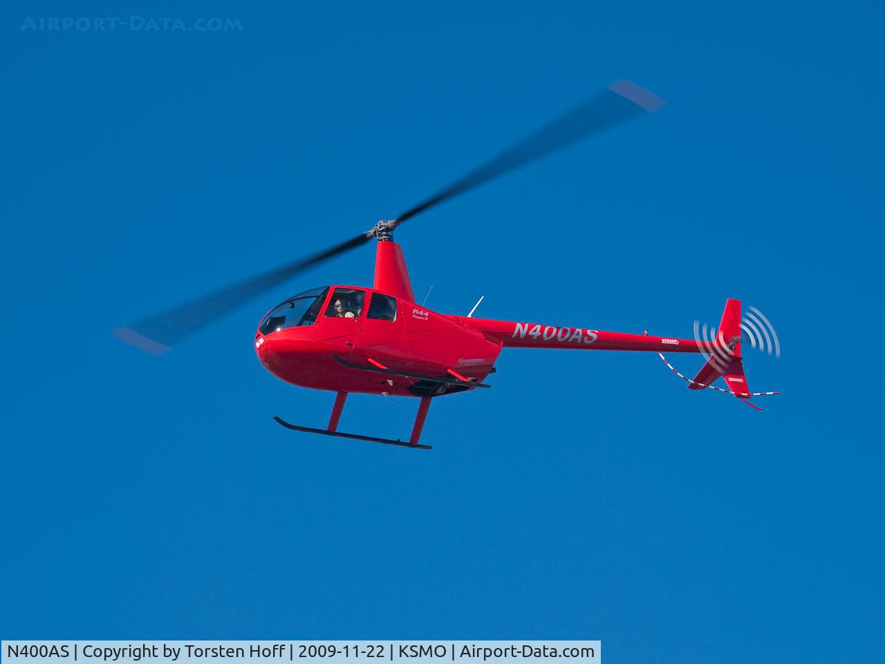 N400AS, 2007 Robinson R44 II C/N 12074, N400AS arriving on RWY 21
