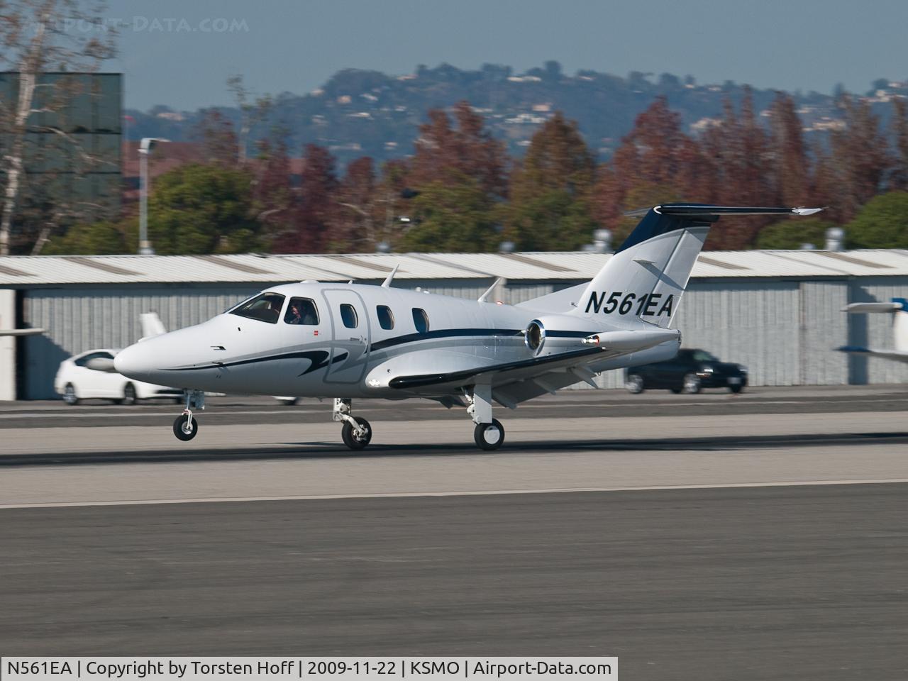 N561EA, 2007 Eclipse Aviation Corp EA500 C/N 000024, N561EA arriving on RWY 21