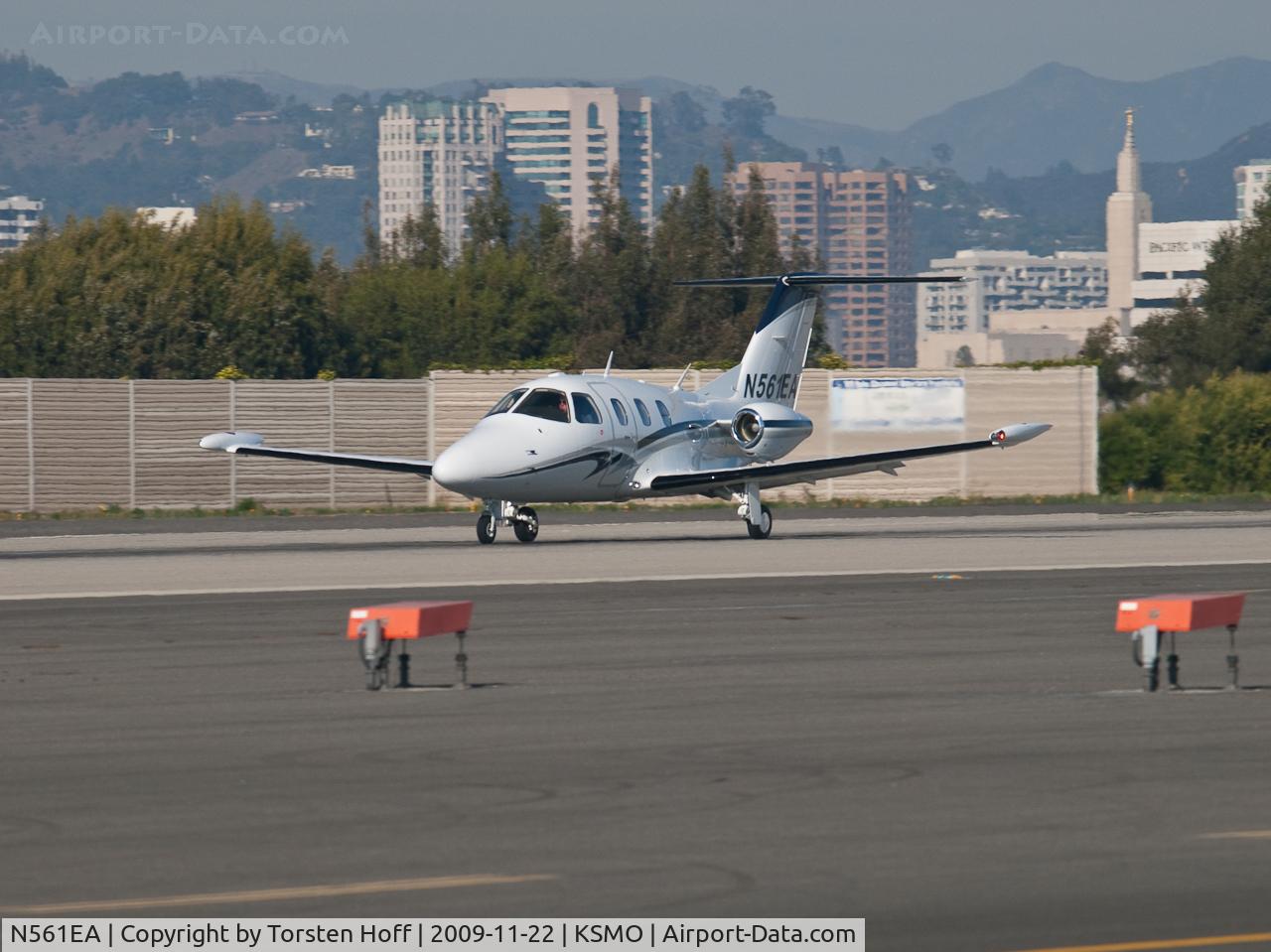 N561EA, 2007 Eclipse Aviation Corp EA500 C/N 000024, N561EA departing from RWY 21
