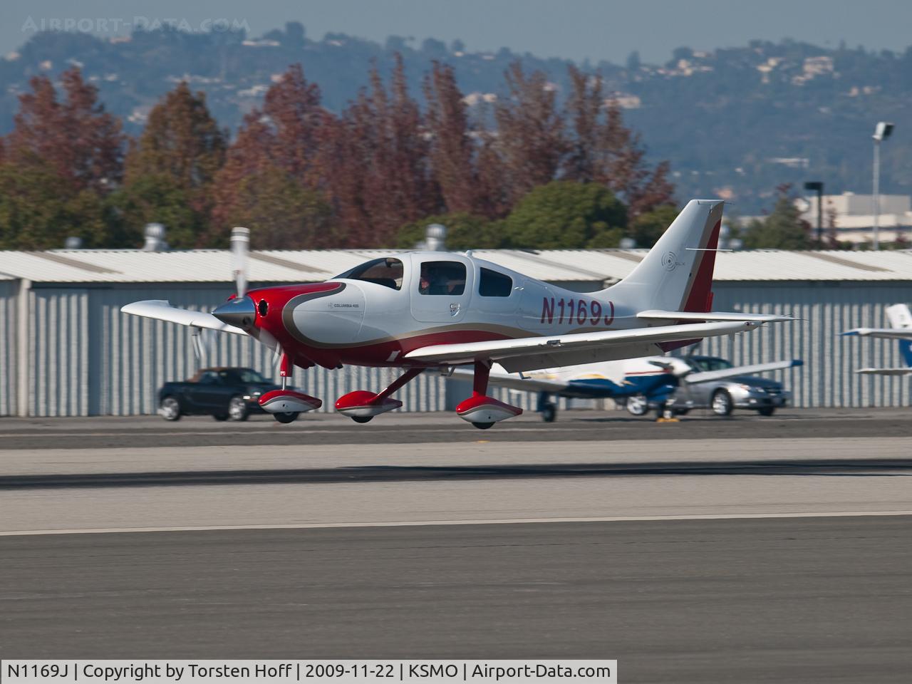 N1169J, 2007 Columbia Aircraft Mfg LC41-550FG C/N 41730, N1169J arriving on RWY 21