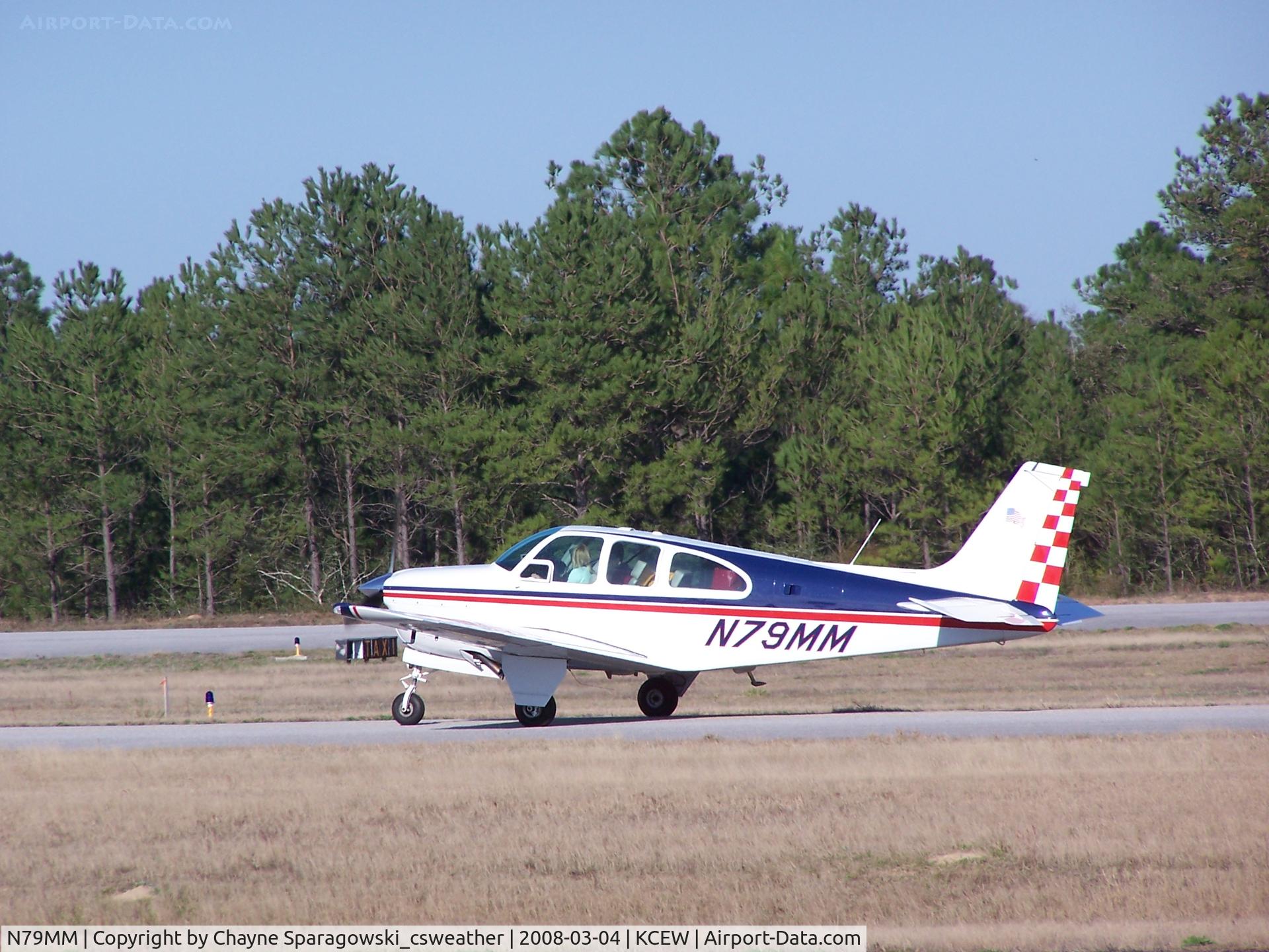 N79MM, 1969 Beech E33C Bonanza C/N CJ-21, Taxiing out.