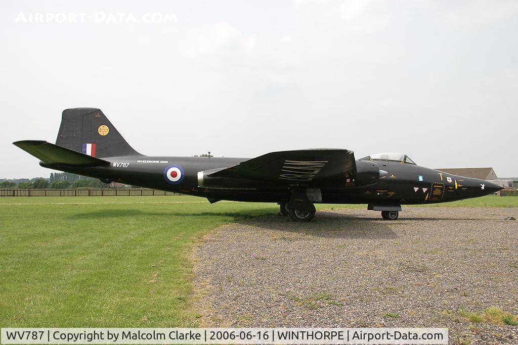 WV787, 1952 English Electric Canberra B(1)8 C/N EEP71644, English Electric Canberra B2 at the Newark Air Museum, Winthorpe, UK in 2006.
