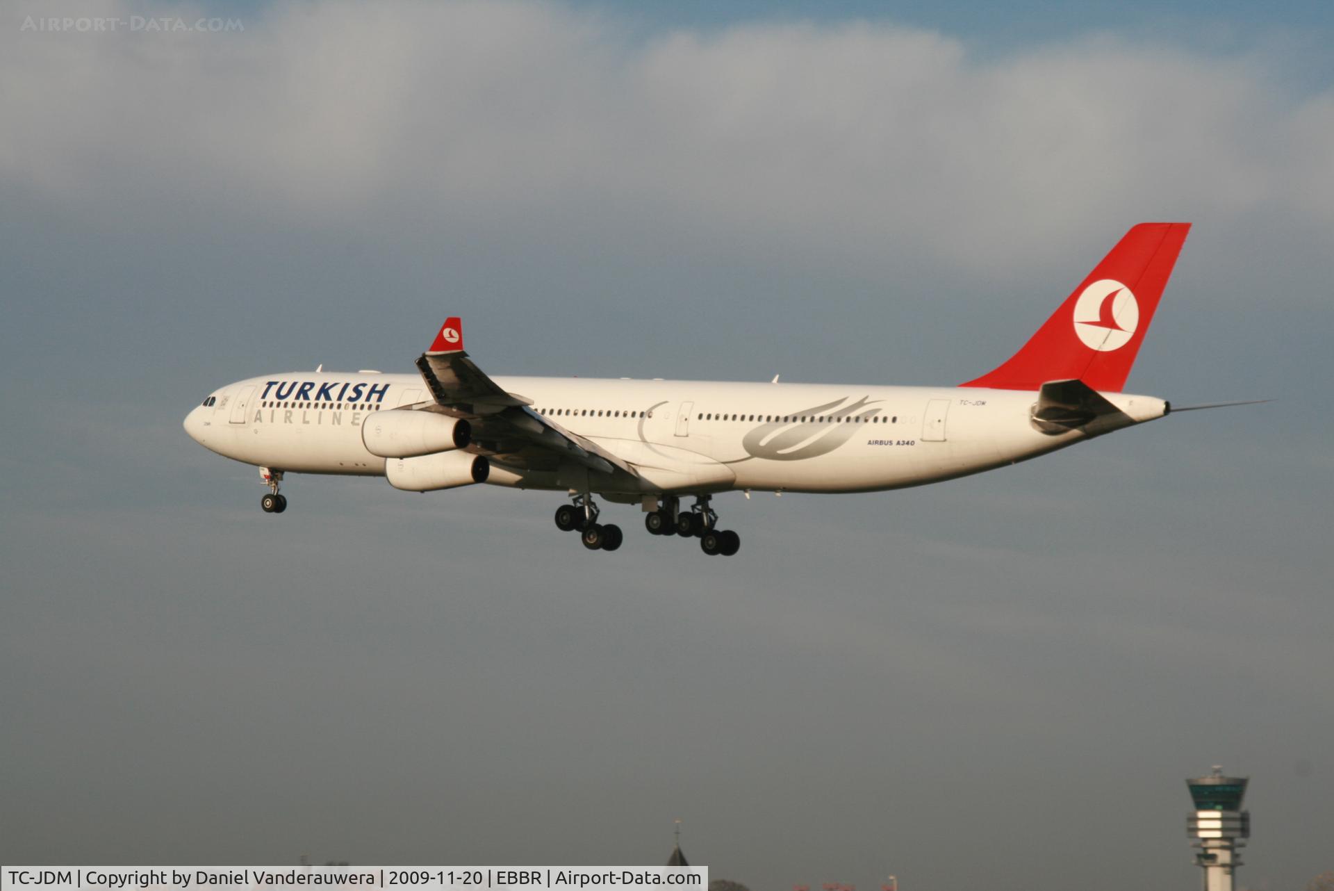 TC-JDM, 1996 Airbus A340-311 C/N 115, Flight TK1937 is descending to RWY 25L