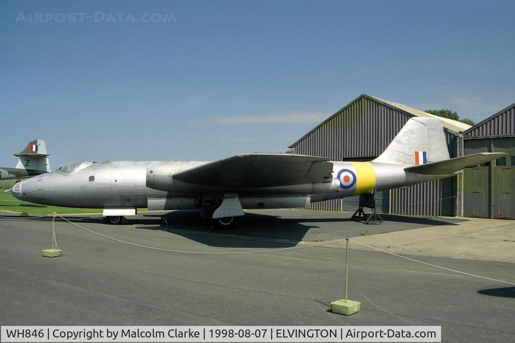 WH846, English Electric Canberra T.4 C/N EEP71290, English Electric Canberra T4 at the Yorkshire Air Museum, Elvington, UK in 1998.
