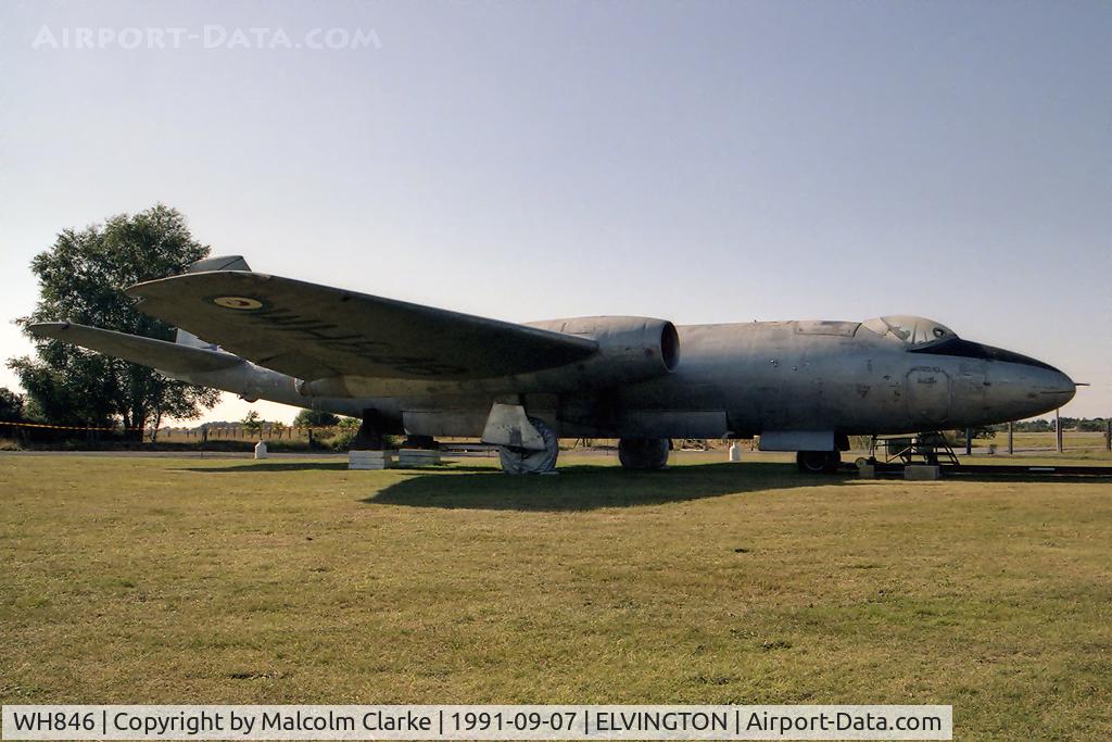 WH846, English Electric Canberra T.4 C/N EEP71290, English Electric Canberra T4 at the Yorkshire Air Museum, Elvington, UK in 1991.