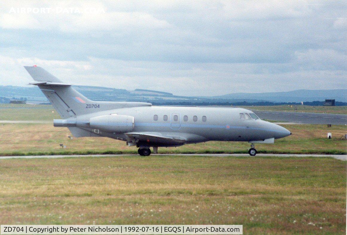 ZD704, 1983 British Aerospace BAe-125 CC.3 C/N 257194, BAe 125 CC.3 of 32(TR) Squadron preparing to depart Lossiemouth in the Summer of 1992.
