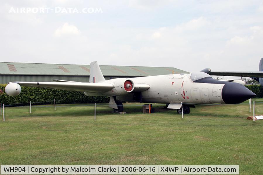 WH904, 1954 English Electric Canberra T.19 C/N SH1647, English Electric Canberra T19 at the Newark Air Museum, Winthorpe, UK in 2006.