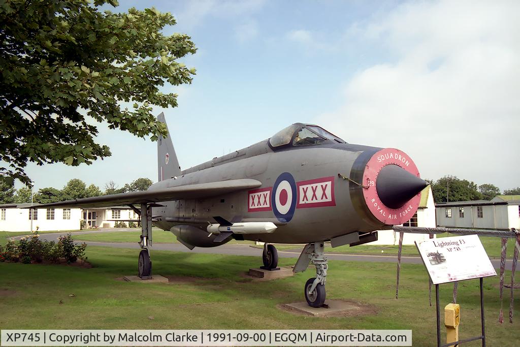 XP745, 1964 English Electric Lightning F.3 C/N 95173, English Electric Lightning F3. The 'gate guardian' at RAF Boulmer.