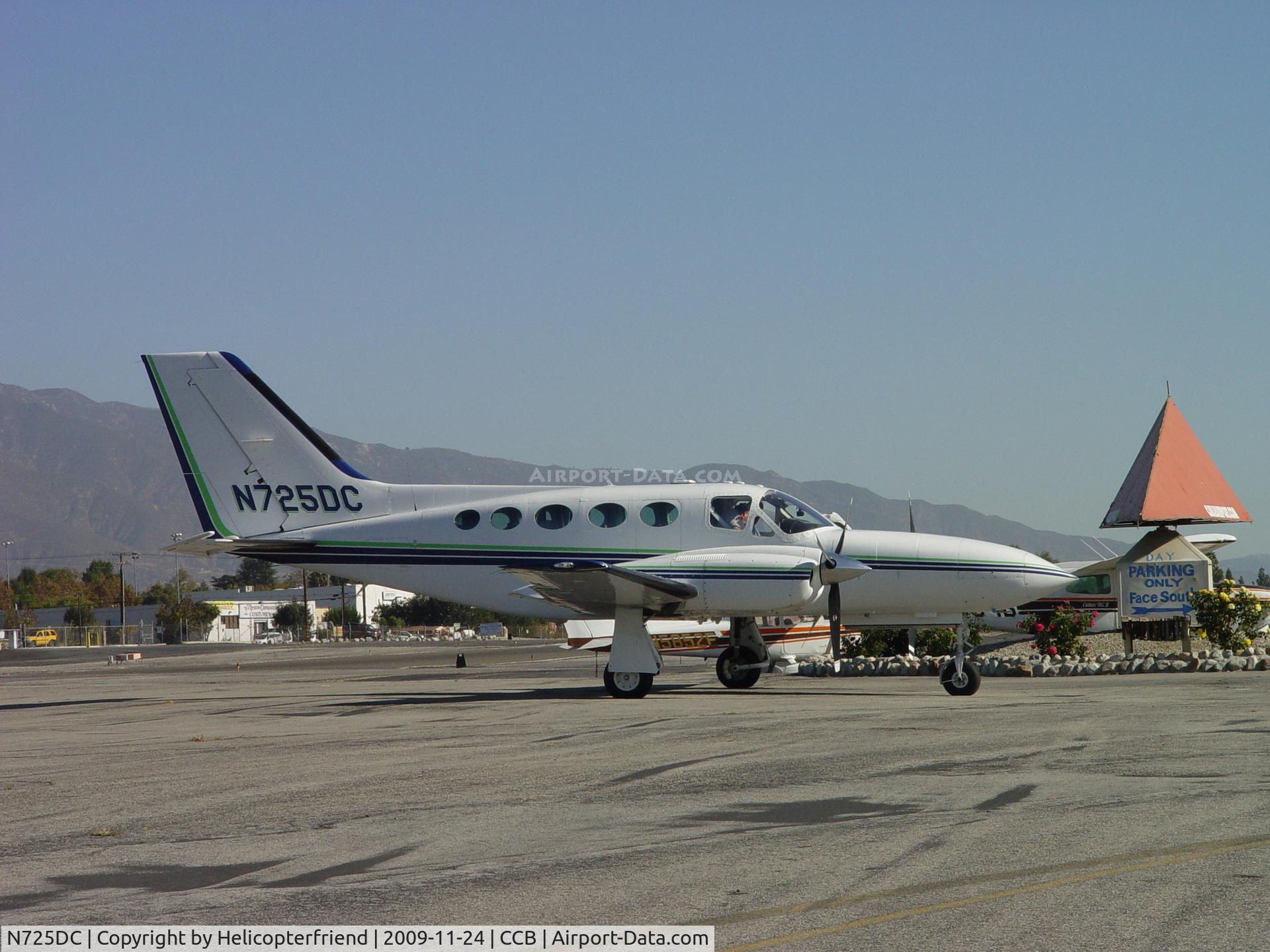 N725DC, 1981 Cessna 421C Golden Eagle C/N 421C1099, Parked at Cable