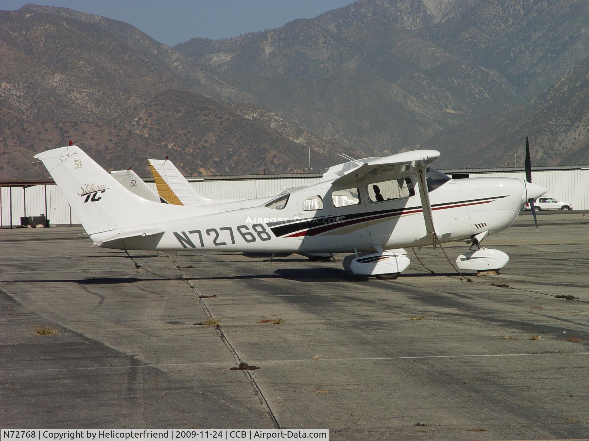 N72768, 2000 Cessna T206H Turbo Stationair C/N T20608146, Parked and tied down at Cable
