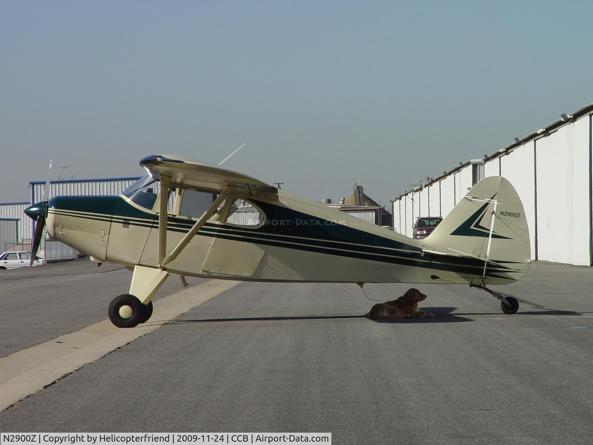 N2900Z, 1959 Piper PA-22-160 Tri Pacer C/N 22-6868, Parked and providing shade for a friend