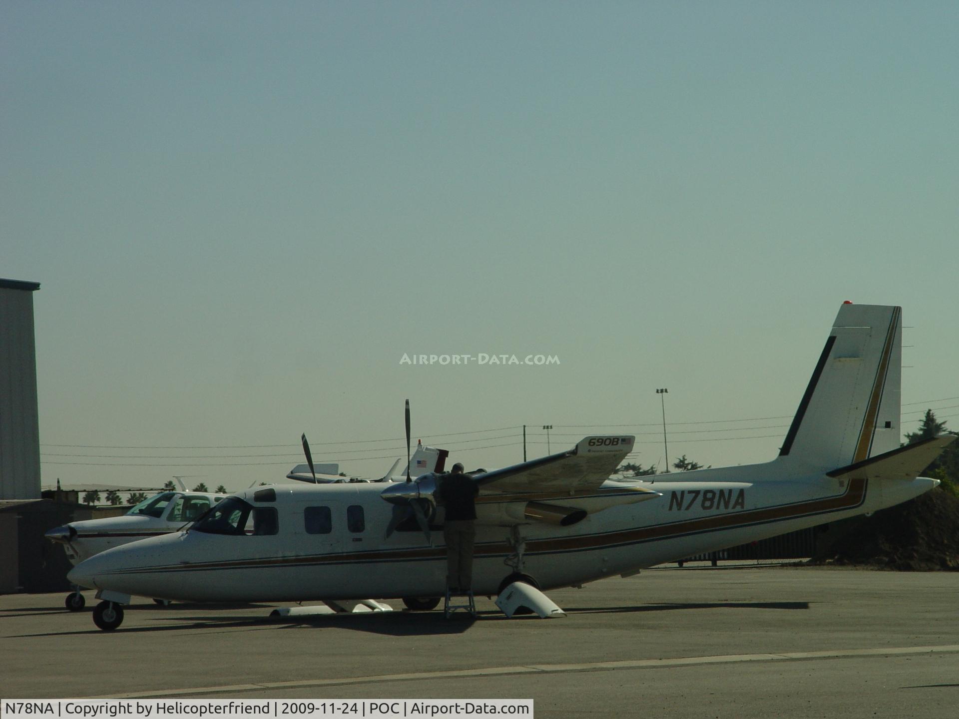 N78NA, 1977 Rockwell International 690B C/N 11401, Receiving tender care at Howard Aviaiton
