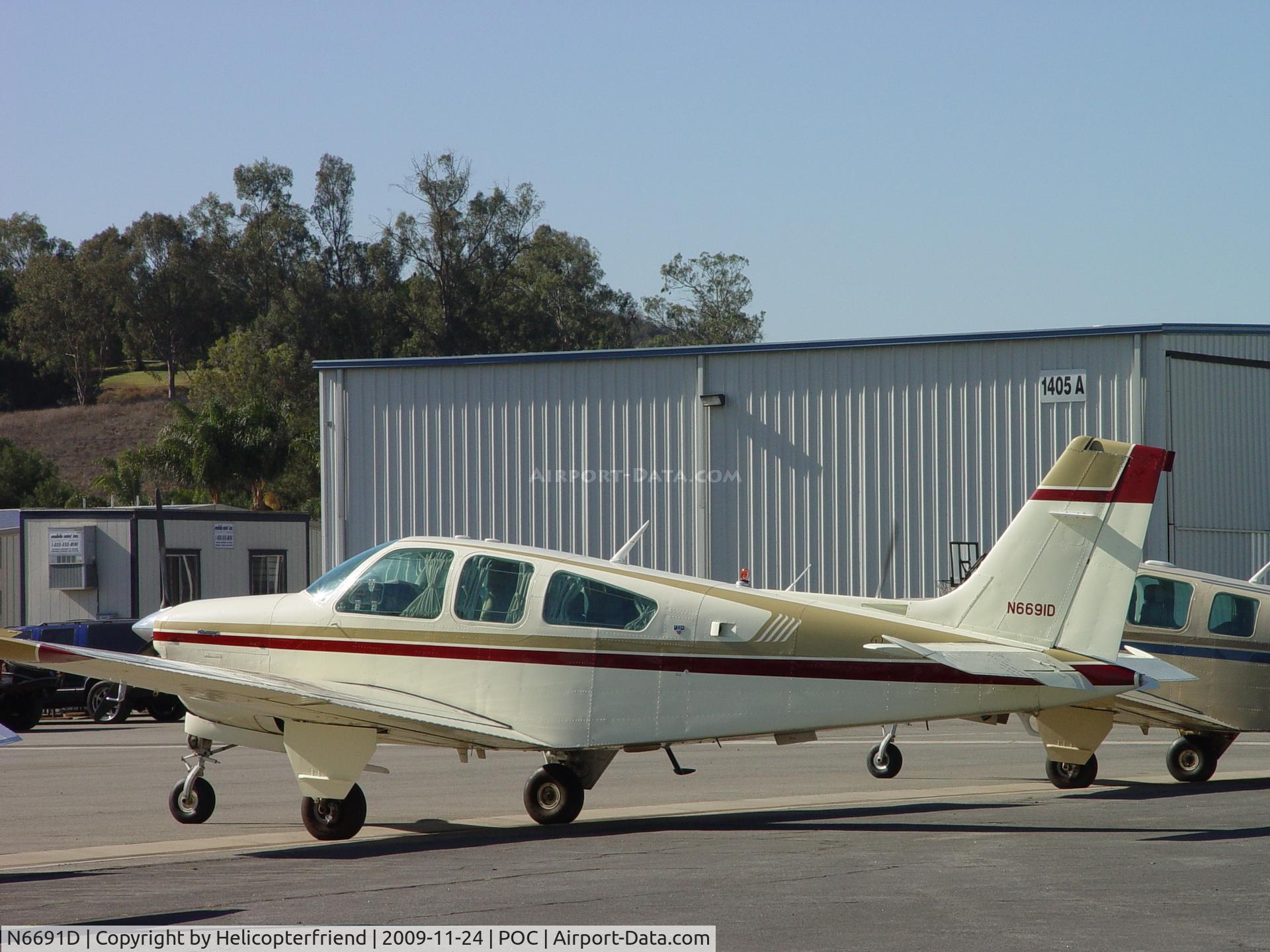 N6691D, 1979 Beech F33A Bonanza C/N CE-894, Parked at Howard Aviation