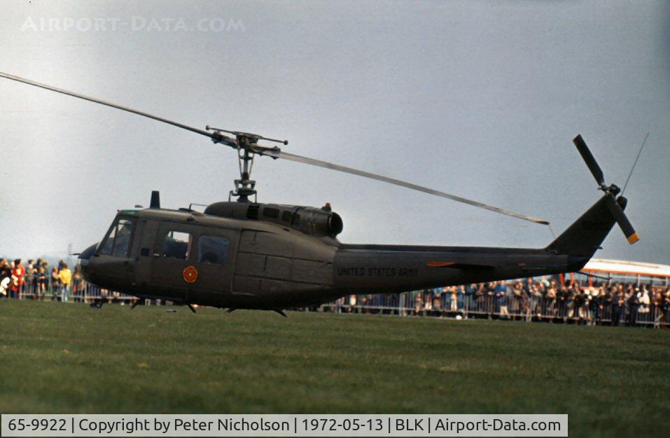 65-9922, 1965 Bell UH-1H Iroquois C/N 4966, UH-1D Iroquois of the Burtonwood Army Depot was displayed at the 1972 Blackpool Airshow.
