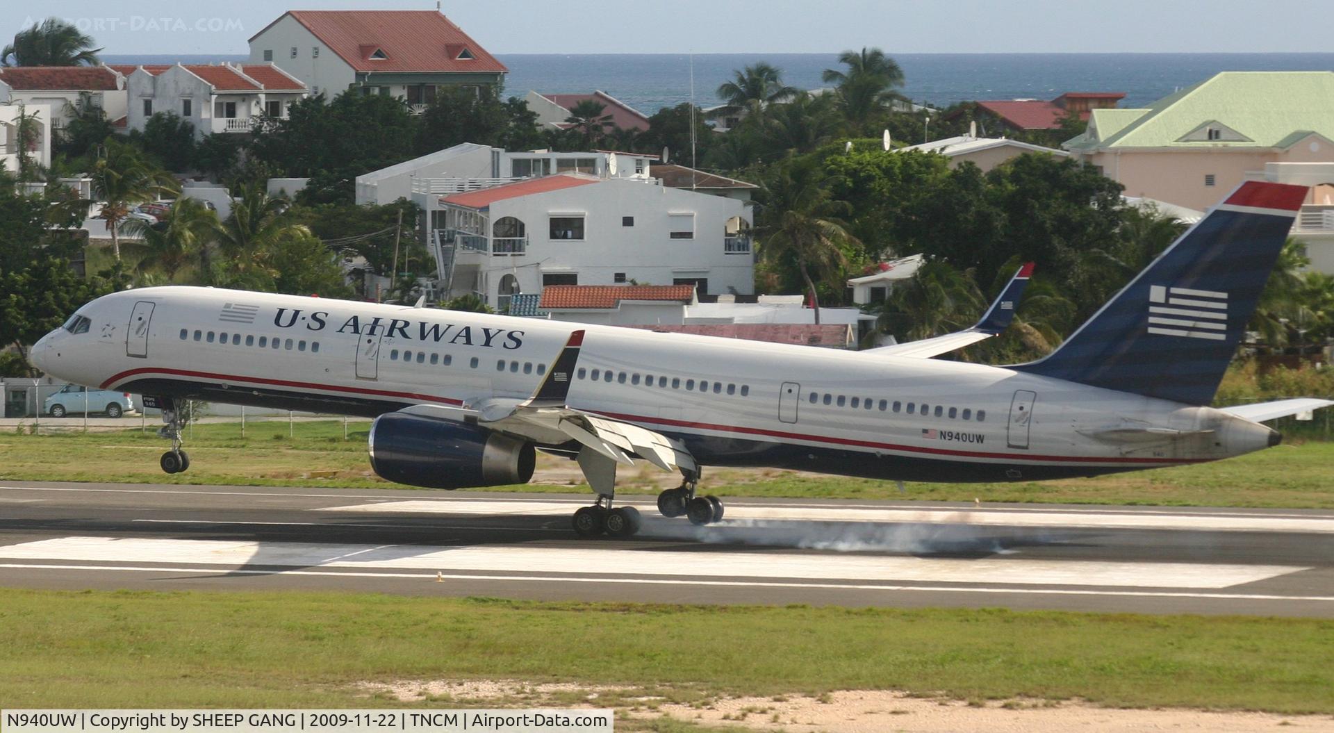 N940UW, 1995 Boeing 757-2B7 C/N 27805, Touch down at TNCM