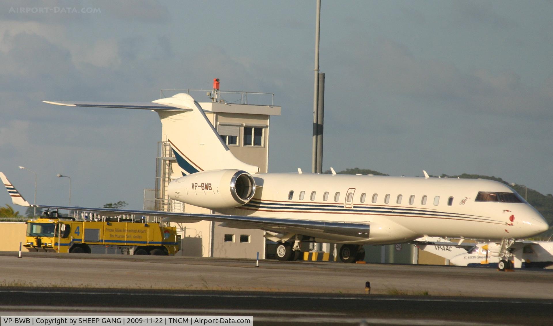 VP-BWB, Bombardier BD-700-1A11 Global 5000 C/N 9161, VP-BWB at the C ramp