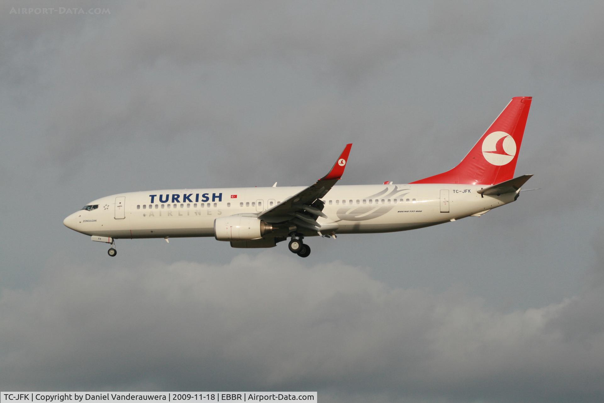 TC-JFK, 1999 Boeing 737-8F2 C/N 29773, Arrival of flight TK1937 to RWY 25L