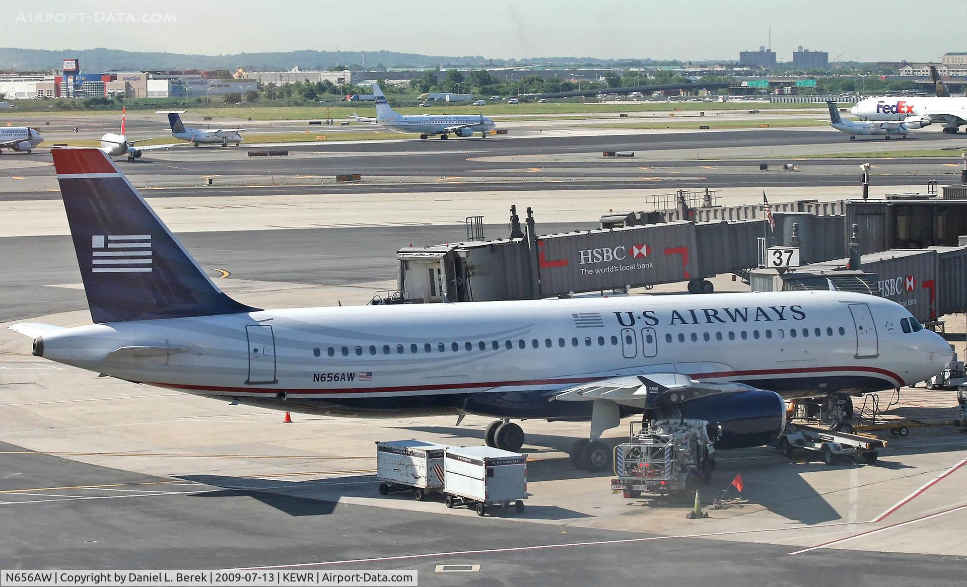 N656AW, 1999 Airbus A320-232 C/N 1079, The registration and the IAE V2500 engines give clues to this plane's former life with America West.