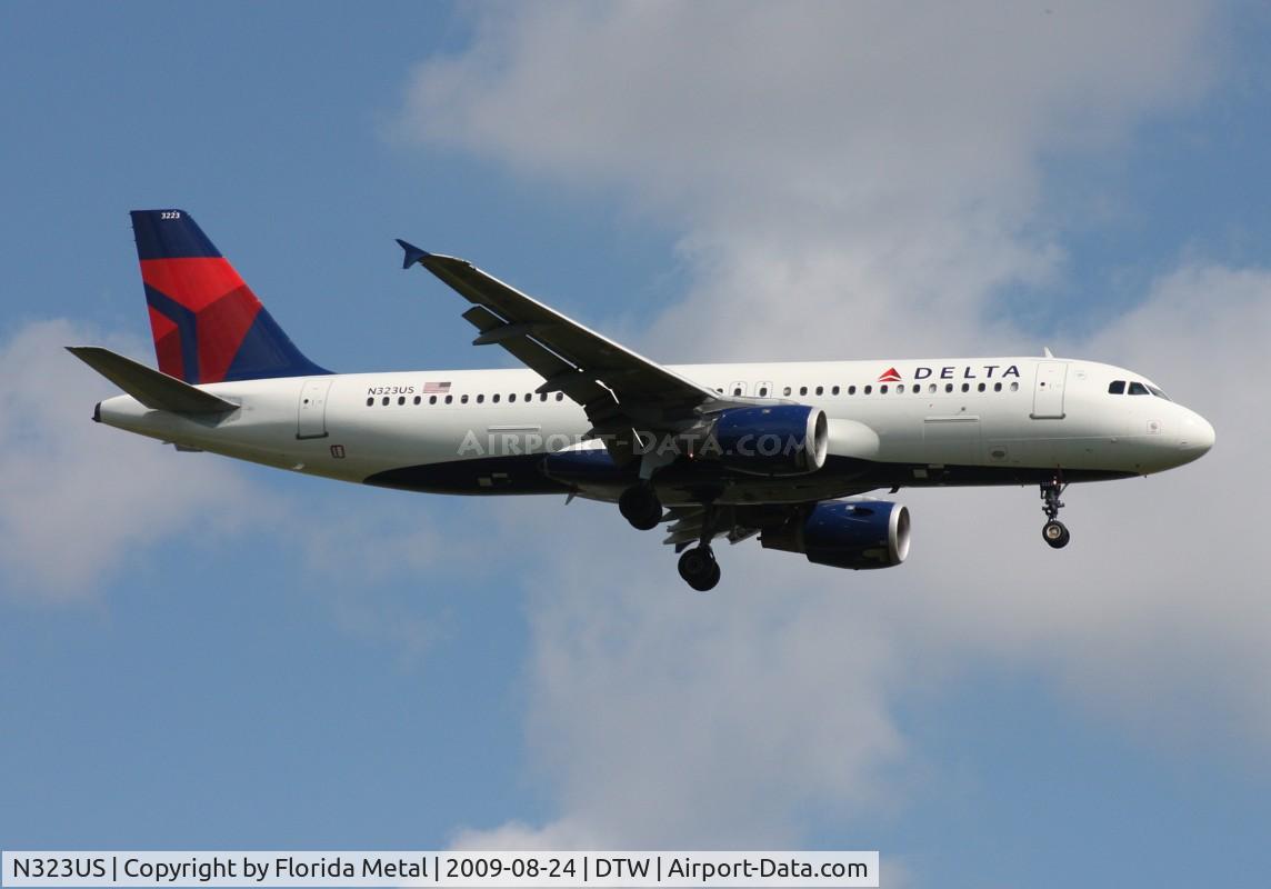 N323US, 1992 Airbus A320-211 C/N 272, Delta A320