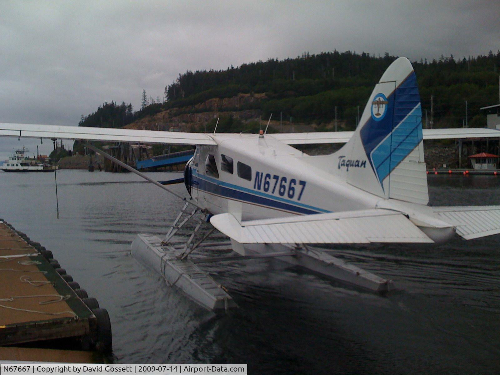 N67667, 1959 De Havilland Canada DHC-2 Beaver Mk.I (L20A) C/N 1309, Plane geared up and getting ready to go.