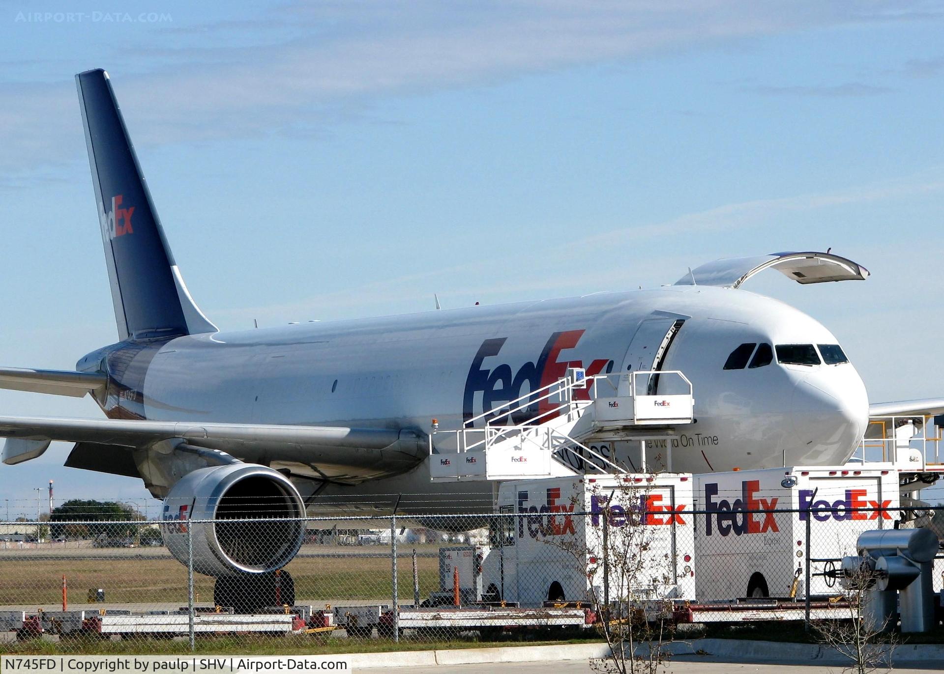 N745FD, 1992 Airbus A300B4-622R C/N 668, At Shreveport Regional.