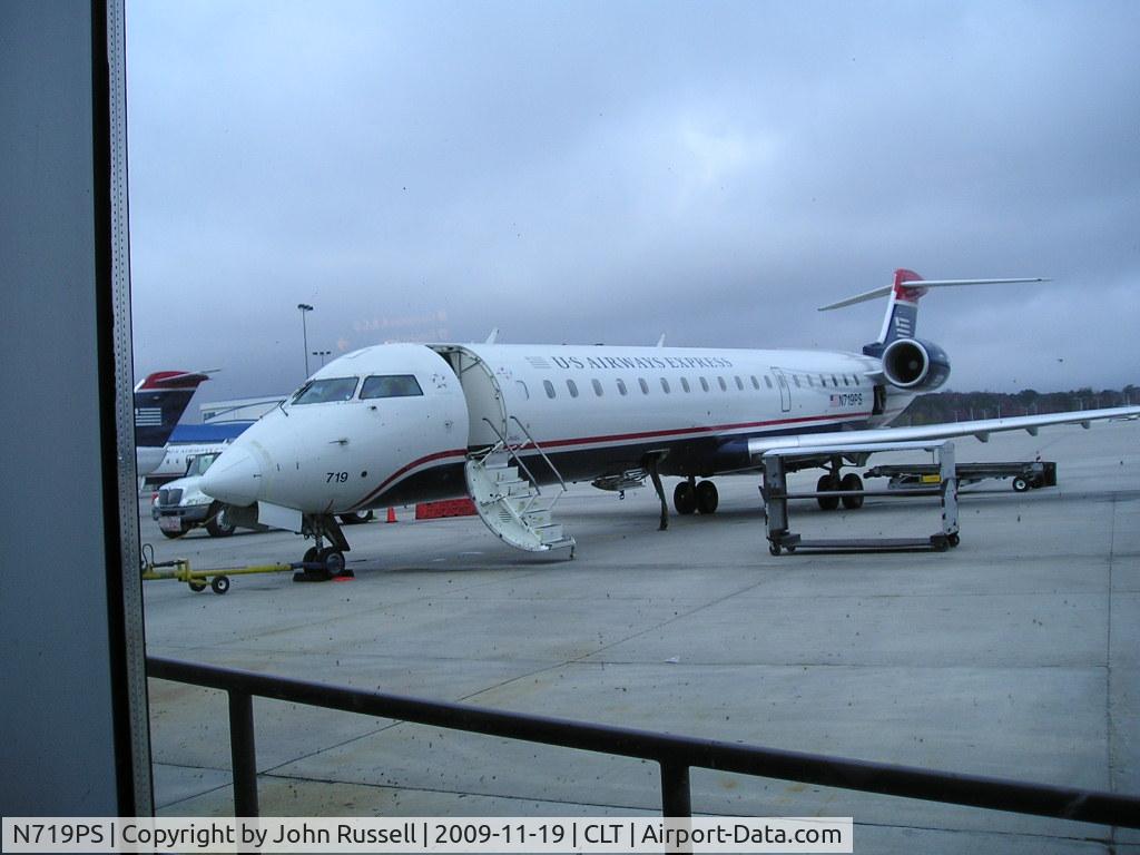 N719PS, 2004 Bombardier CRJ-701 (CL-600-2C10) Regional Jet C/N 10177, At Charlotte 11-19-09