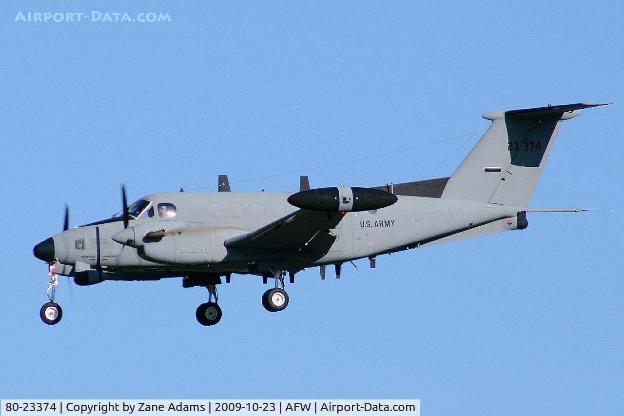 80-23374, Beech RC-12D Huron C/N BP-015, Landing at the 2009 Alliance Fort Worth Airshow