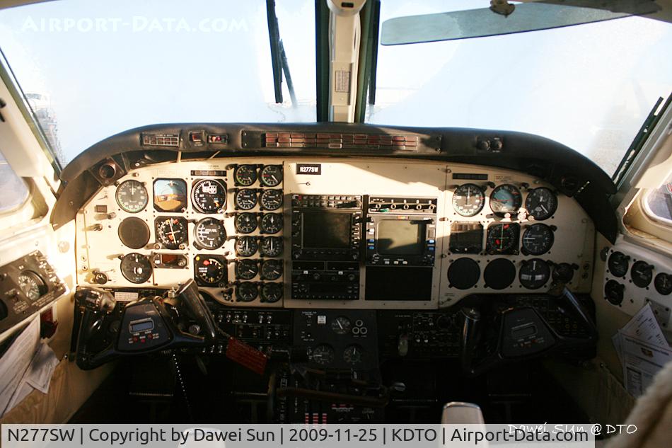 N277SW, 1981 Beech C90 King Air C/N LJ-968, denton