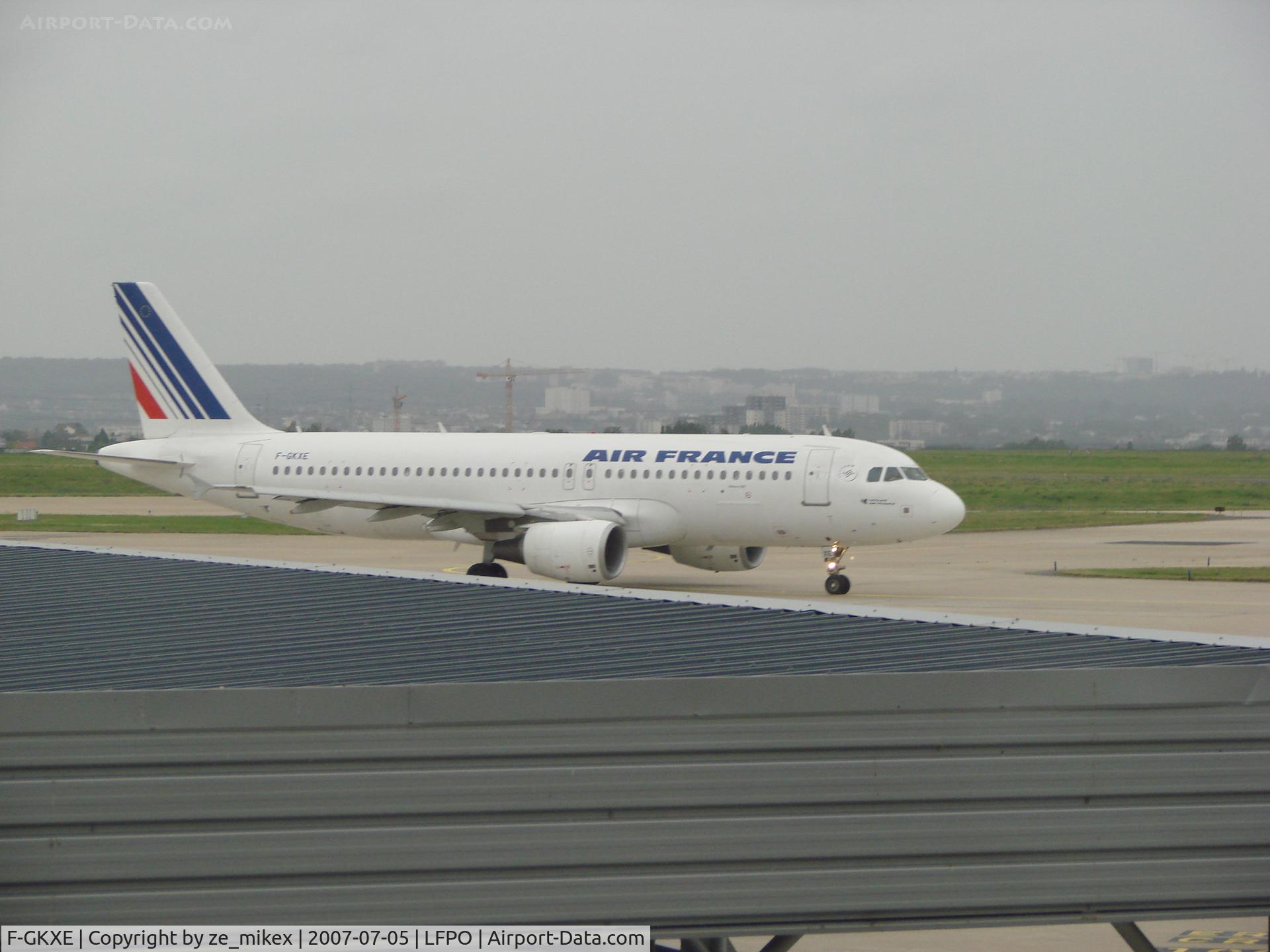 F-GKXE, 2002 Airbus A320-214 C/N 1879, When i went paris