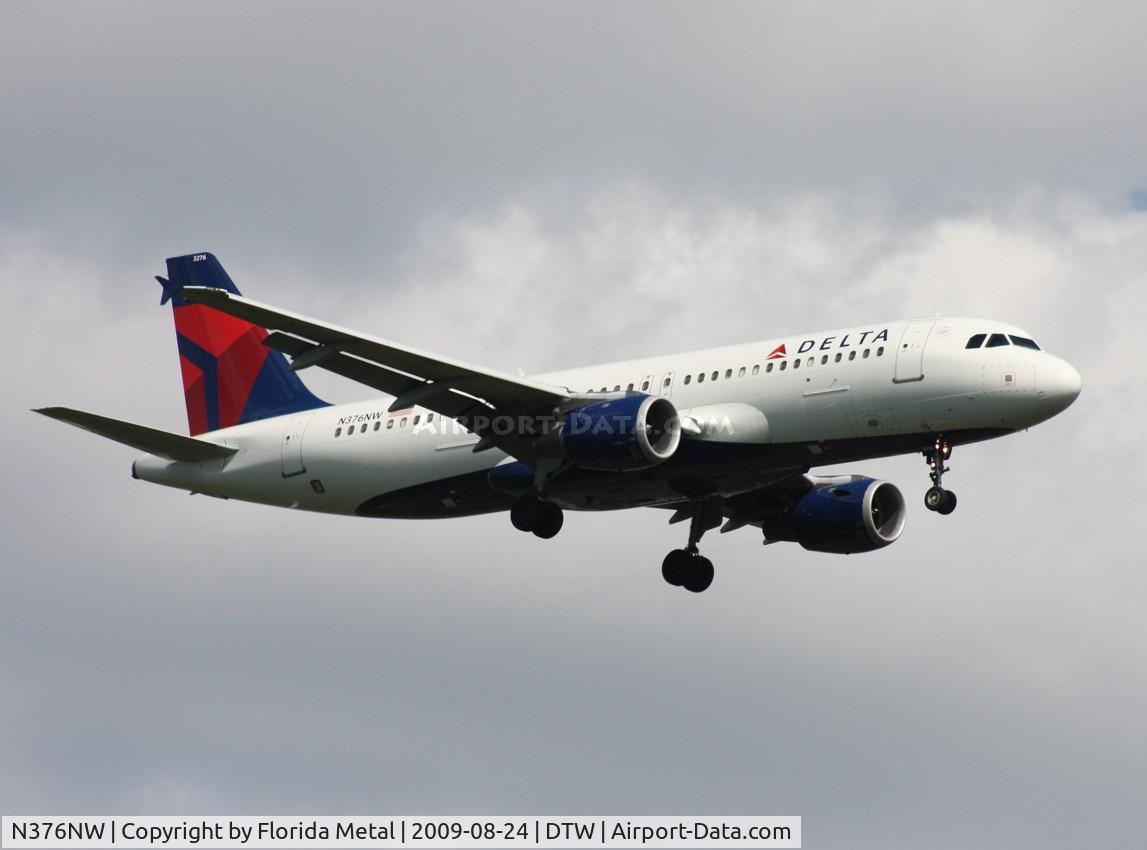 N376NW, 2002 Airbus A320-212 C/N 1812, Delta A320