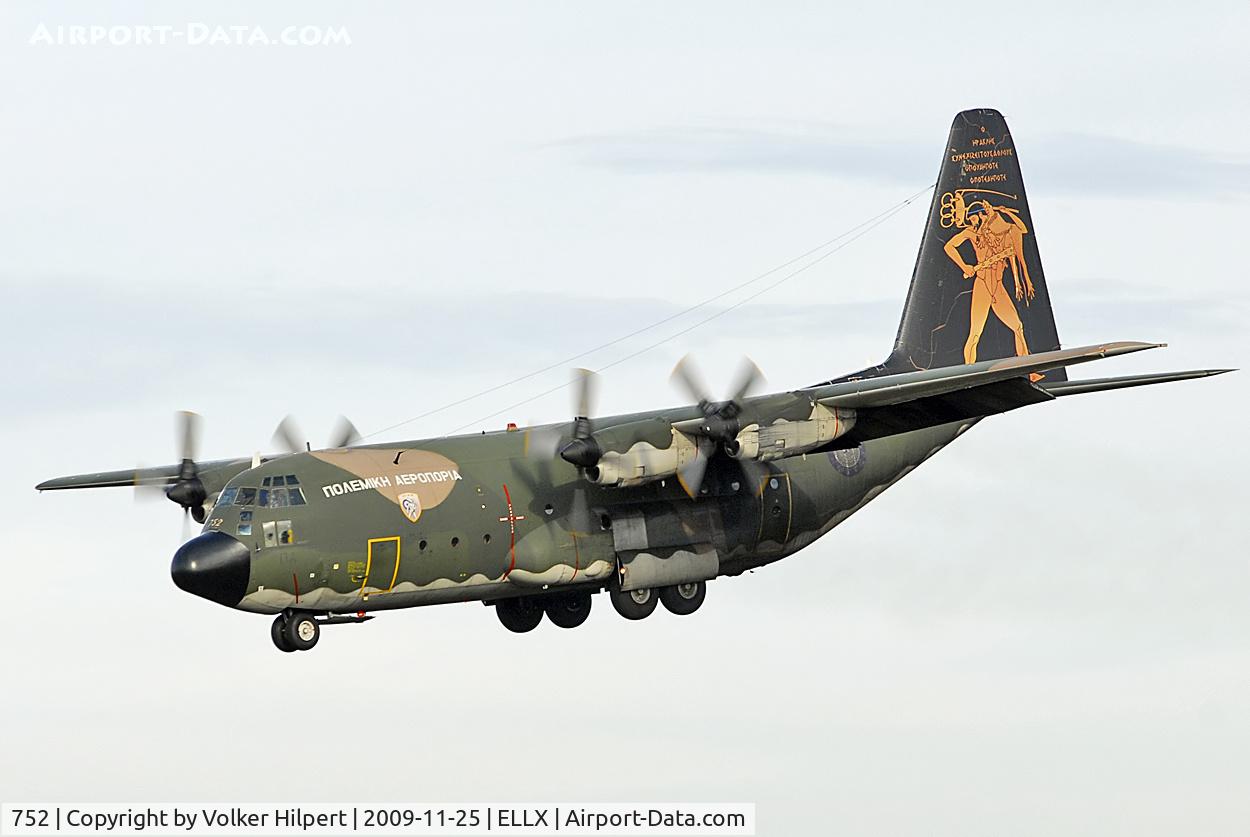 752, 1977 Lockheed C-130H Hercules C/N 382-4734, nice tail art