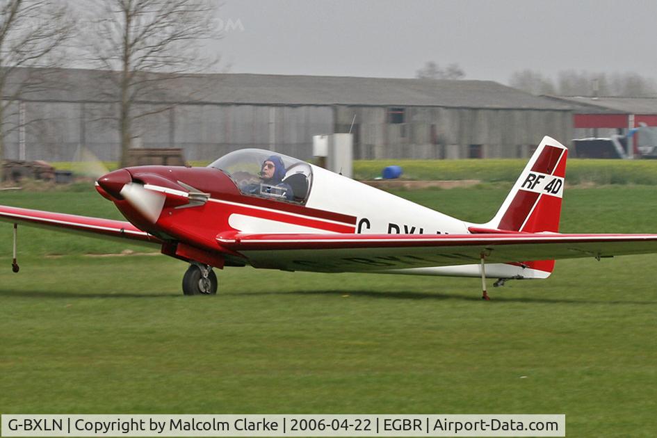 G-BXLN, 1967 Sportavia-Putzer Fournier RF-4D C/N 4022, Fournier RF-4D. At the British Aerobatics Association John McLean Trophy competition 2006.