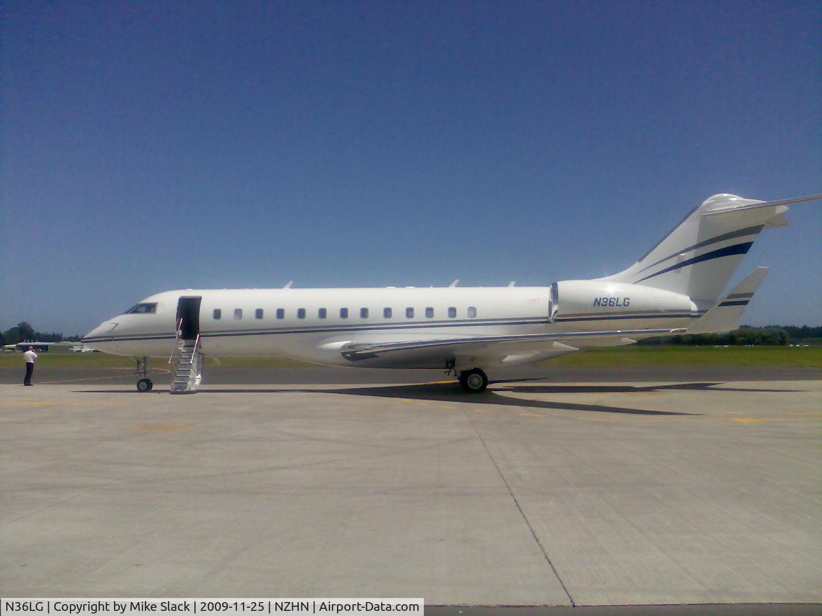 N36LG, 2006 Bombardier BD-700-1A10 Global Express C/N 9225, N36LG at NZHN on 25th Nov 2009