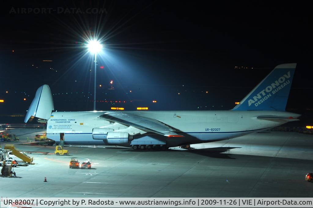 UR-82007, 1988 Antonov An-124-100 Ruslan C/N 19530501005, Great plane at VIE