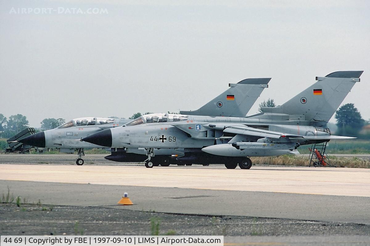 44 69, Panavia Tornado IDS C/N 427/GS126/4169, PA200 Tornado IDS during last chance inspection at Piacenza