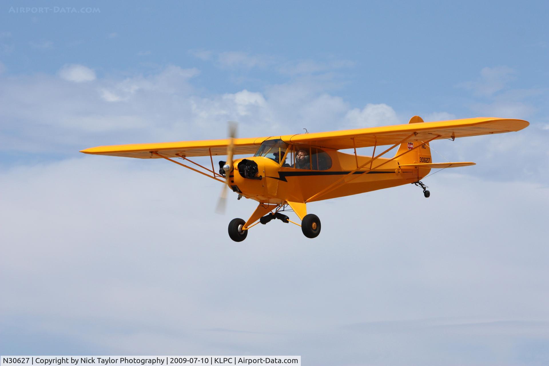N30627, 1940 Piper J3C-65 Cub C/N 4988, Lompoc Piper Cub fly-in 09'