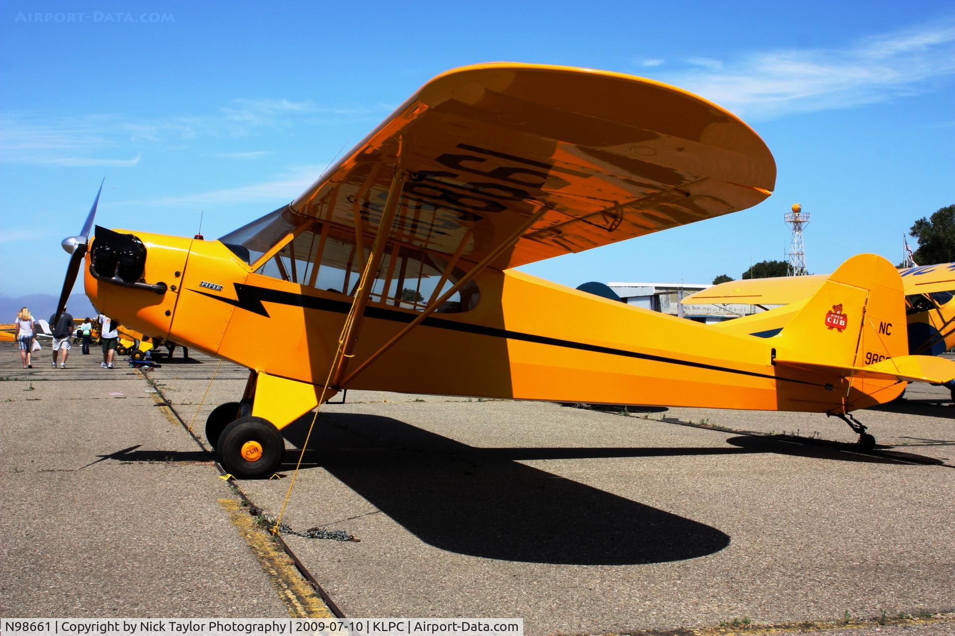N98661, 1946 Piper J3C-65 Cub Cub C/N 18890, Lompoc Piper Cub fly-in 09'