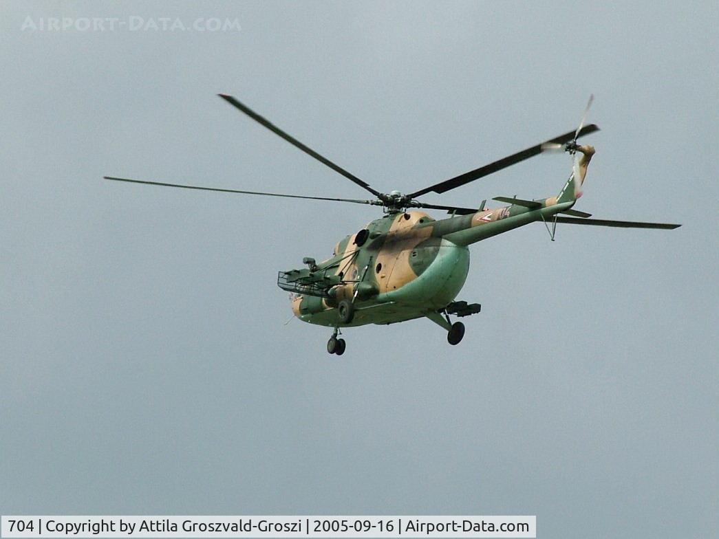 704, 1987 Mil Mi-17 Hip C/N 104M04, Veszprém-Jutas-Ujmajor temporary army helicopter base.