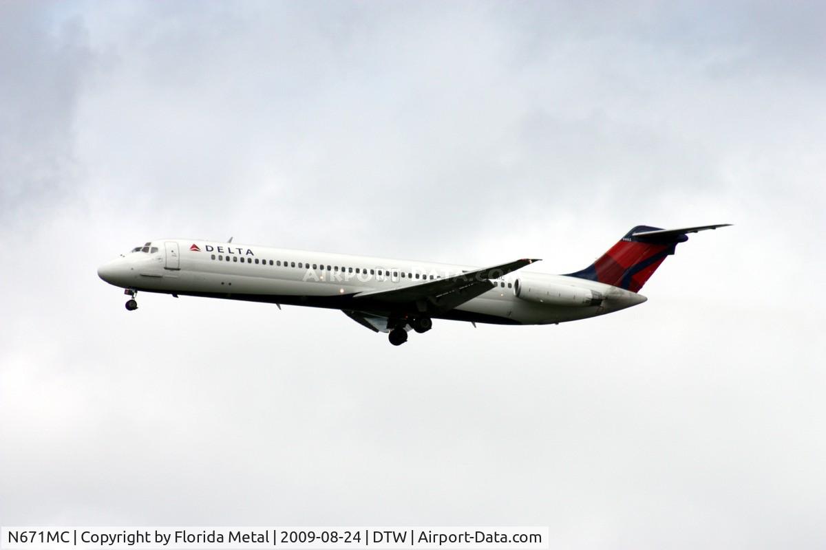 N671MC, 1976 Douglas DC-9-51 C/N 47660, Delta DC-9-50