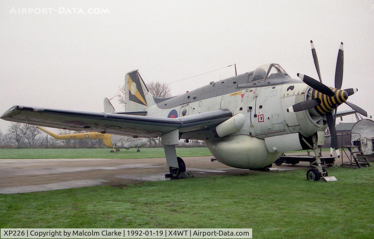 XP226, 1962 Fairey Gannet AEW.3 C/N F9468, Fairey Gannet AEW3. At the Newark Air Museum, Winthorpe, UK in 1992.