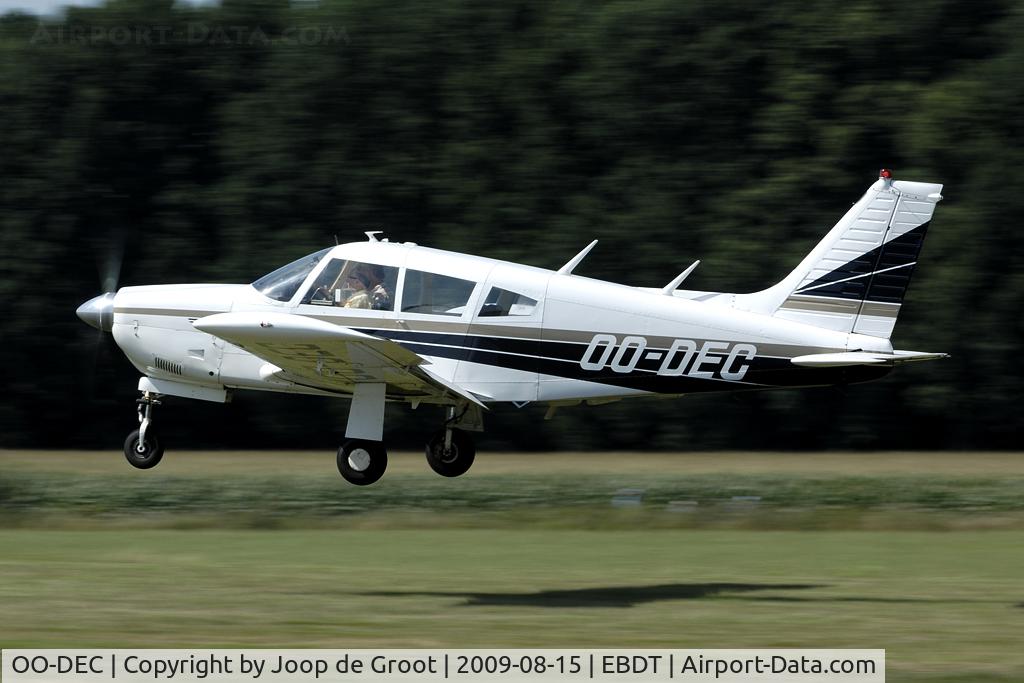 OO-DEC, 1970 Piper PA-28R-200 Cherokee Arrow C/N 28R-35694, arrival for the Schaffen-Diest old-timer fly-in.